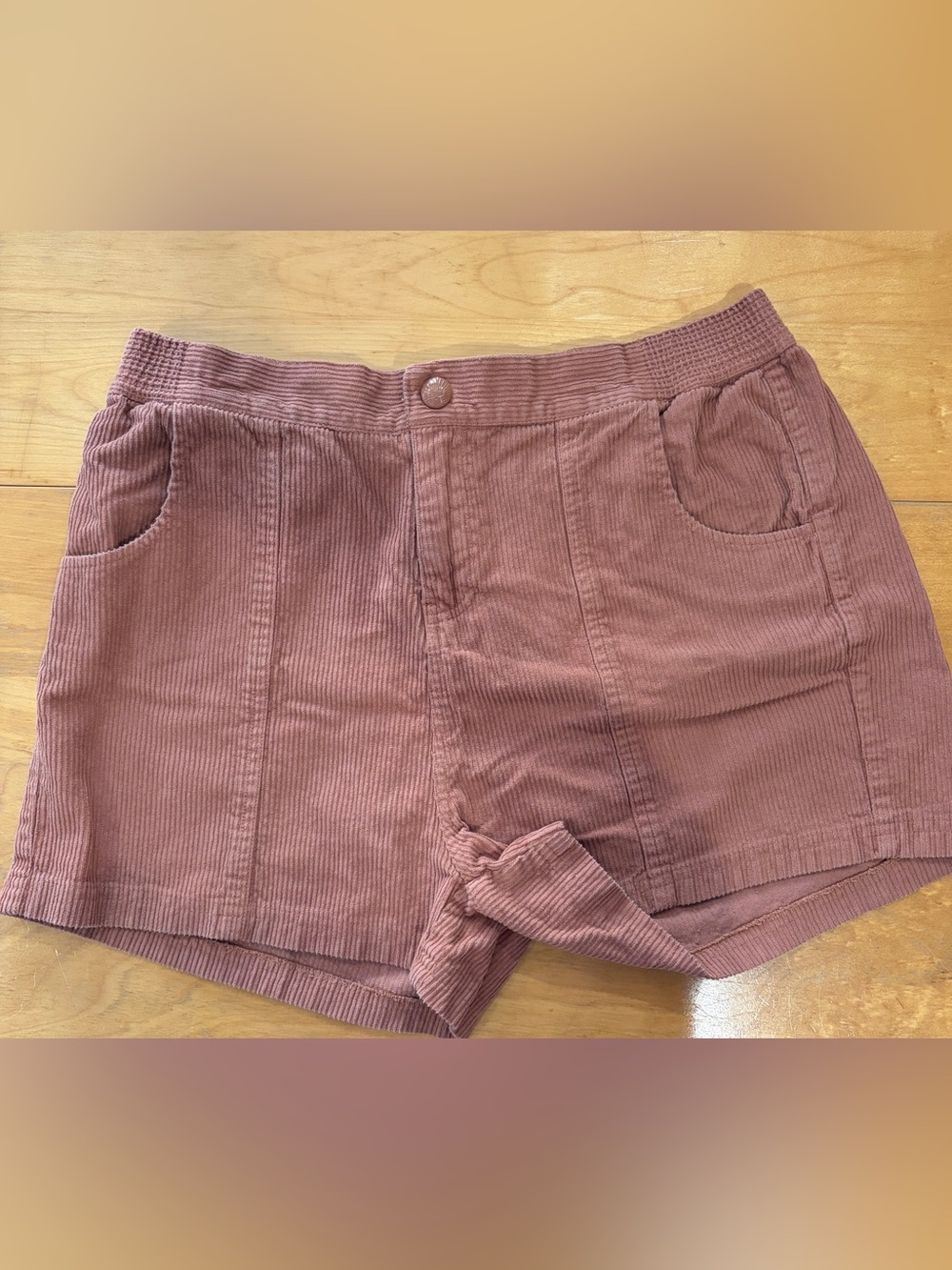 Faherty Sleep Away Women’s Corduroy Shorts in Warm Brown.